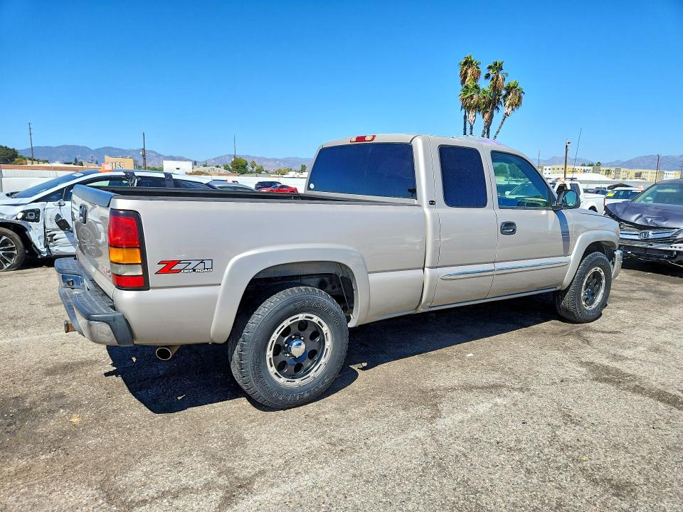 Photo 3 from auction – 2005 GMC NEW SIERRA with VIN 1GTEK19B05E333903
