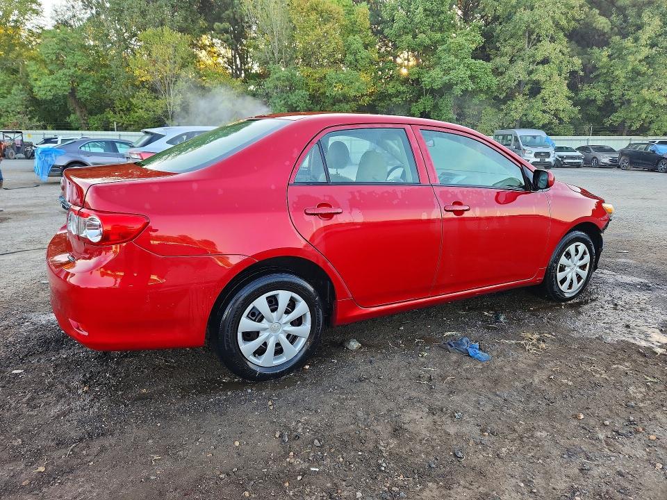 Photo 3 from auction – 2013 TOYOTA COROLLA with VIN JTDBU4EE7DJ120001