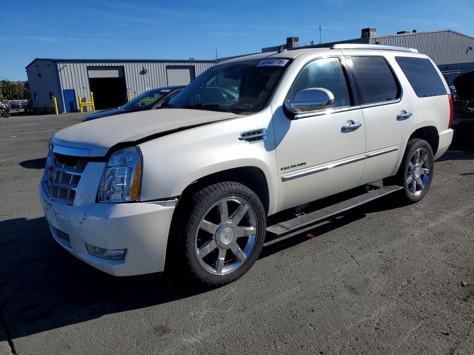 CADILLAC ESCALADE 2012 with VIN 1GYS4DEFXCR100022 - Photo from auction