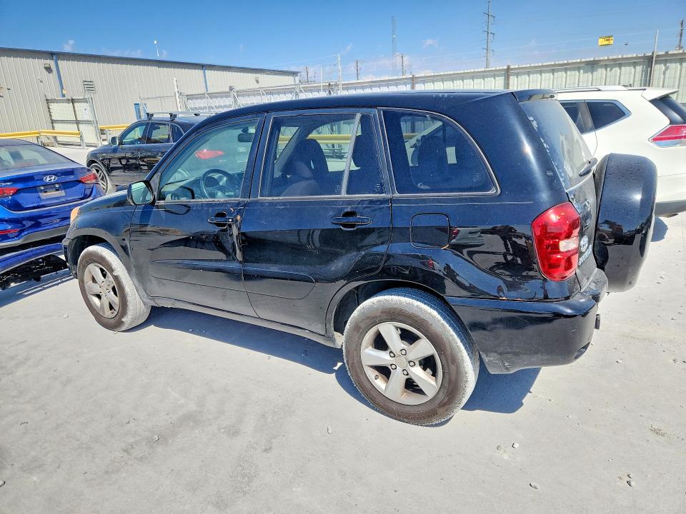 Photo 2 from auction – 2005 TOYOTA RAV4 with VIN JTEGD20V350064689