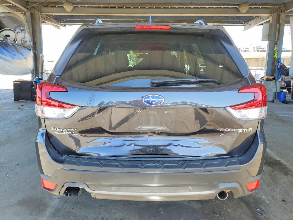 Foto 6 de la subasta – 2019 SUBARU FORESTER con VIN JF2SKAUC1KH483887