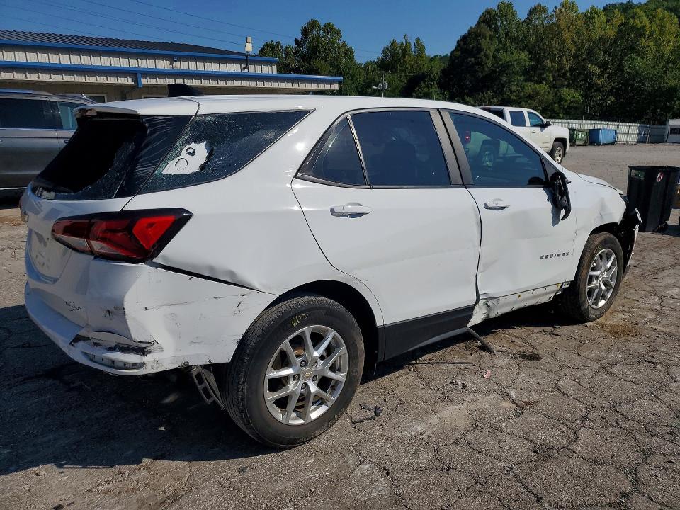 Photo 3 from auction – 2022 CHEVROLET EQUINOX with VIN 3GNAXHEV0NS106636