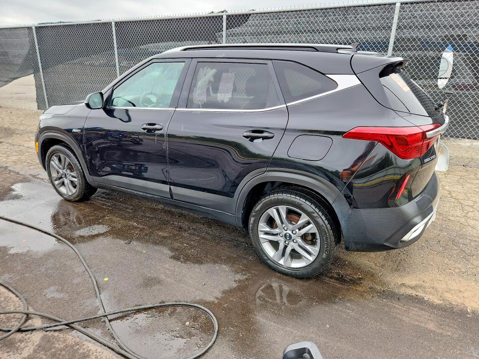 Photo 2 from auction – 2021 KIA SELTOS with VIN KNDEUCAA3M7094018