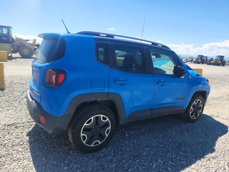 Photo 3 from auction – 2015 JEEP RENEGADE with VIN ZACCJBCT8FPB44068