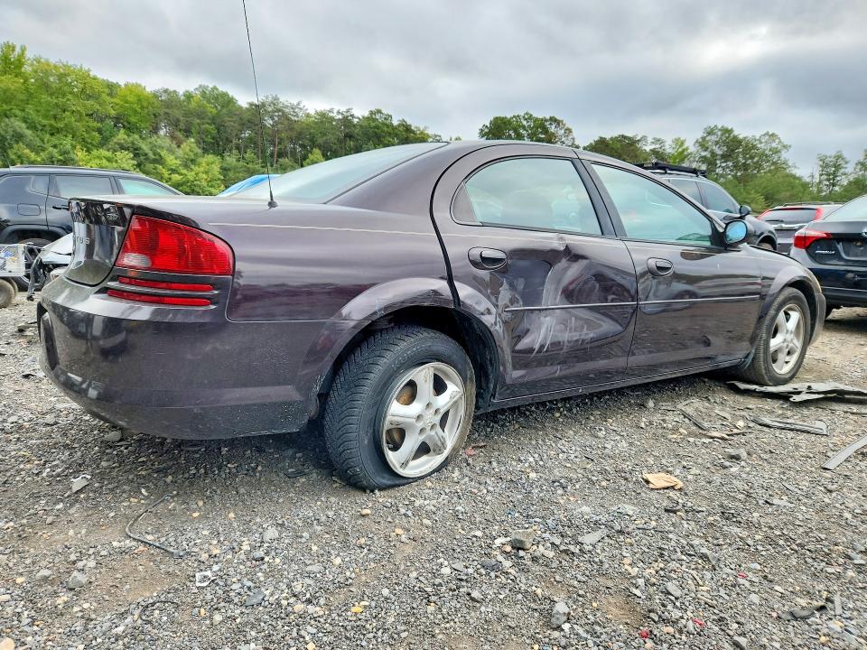 Photo 3 from auction – 2004 DODGE STRATUS with VIN 1B3EL46X64N257974
