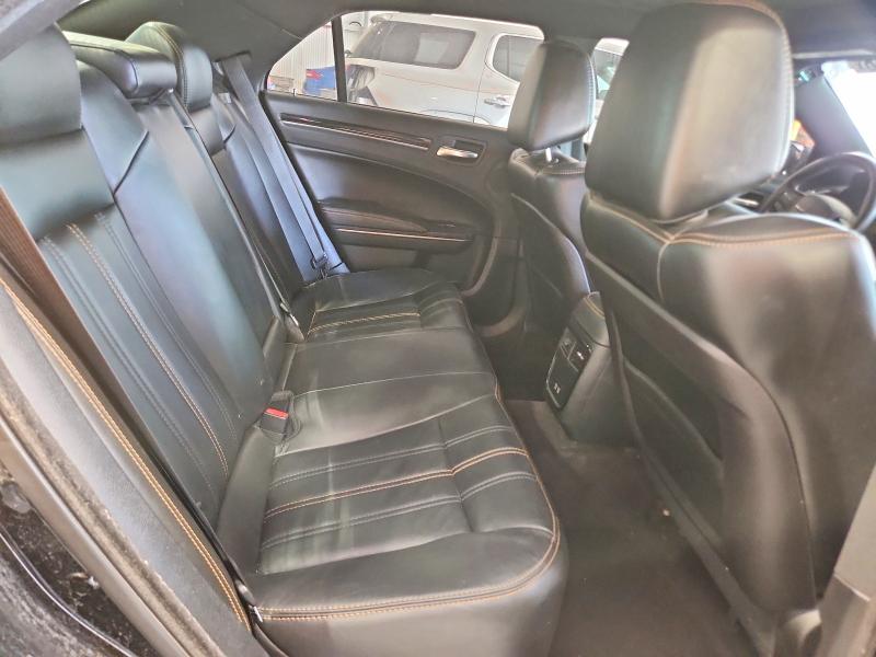 Photo 10 from auction – 2016 CHRYSLER 300 with VIN 2C3CCAGG4GH270582