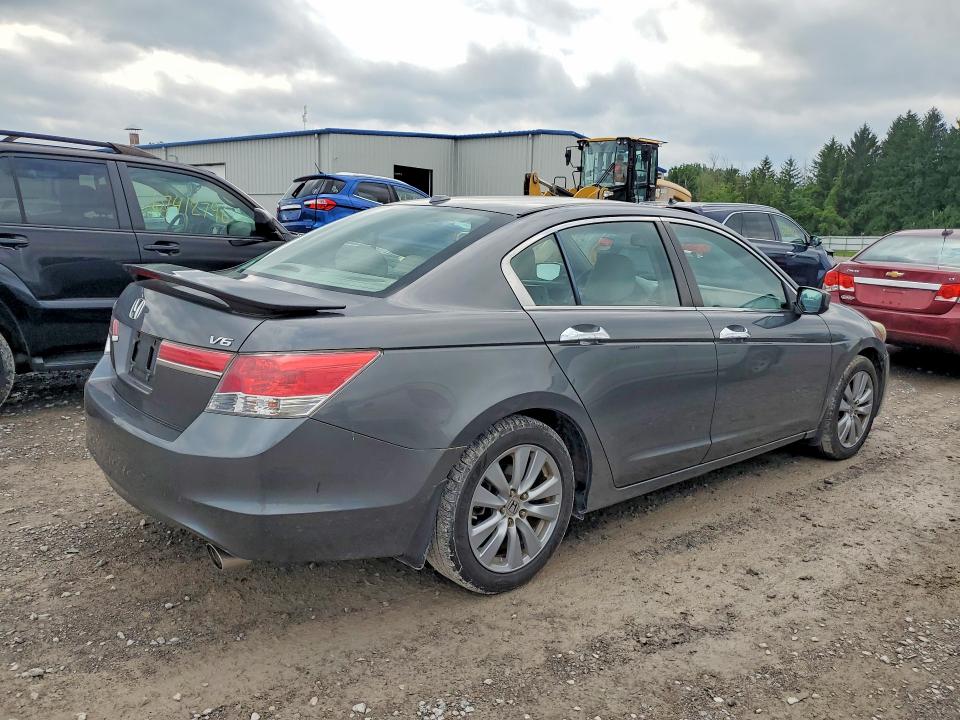 Photo 3 from auction – 2011 HONDA ACCORD with VIN 1HGCP3F8XBA008791