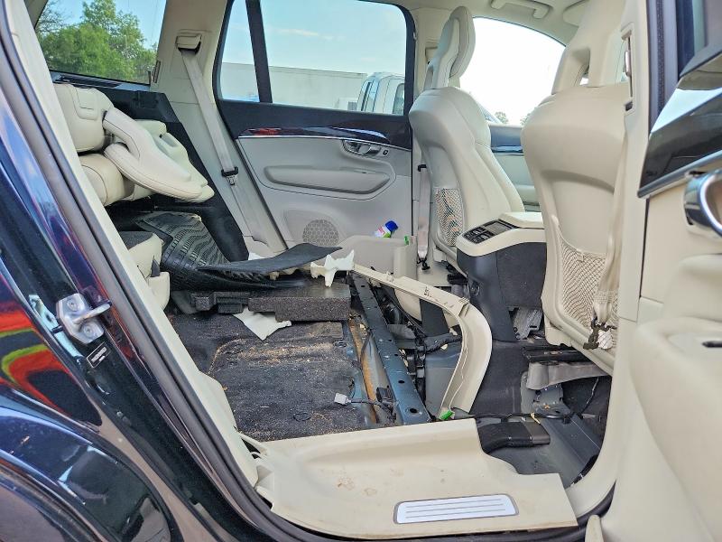 Photo 11 from auction – 2017 VOLVO XC90 with VIN YV4A22PK8H1176539