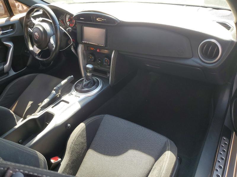 Photo 8 from auction – 2017 TOYOTA 86 with VIN JF1ZNAA15H8705188
