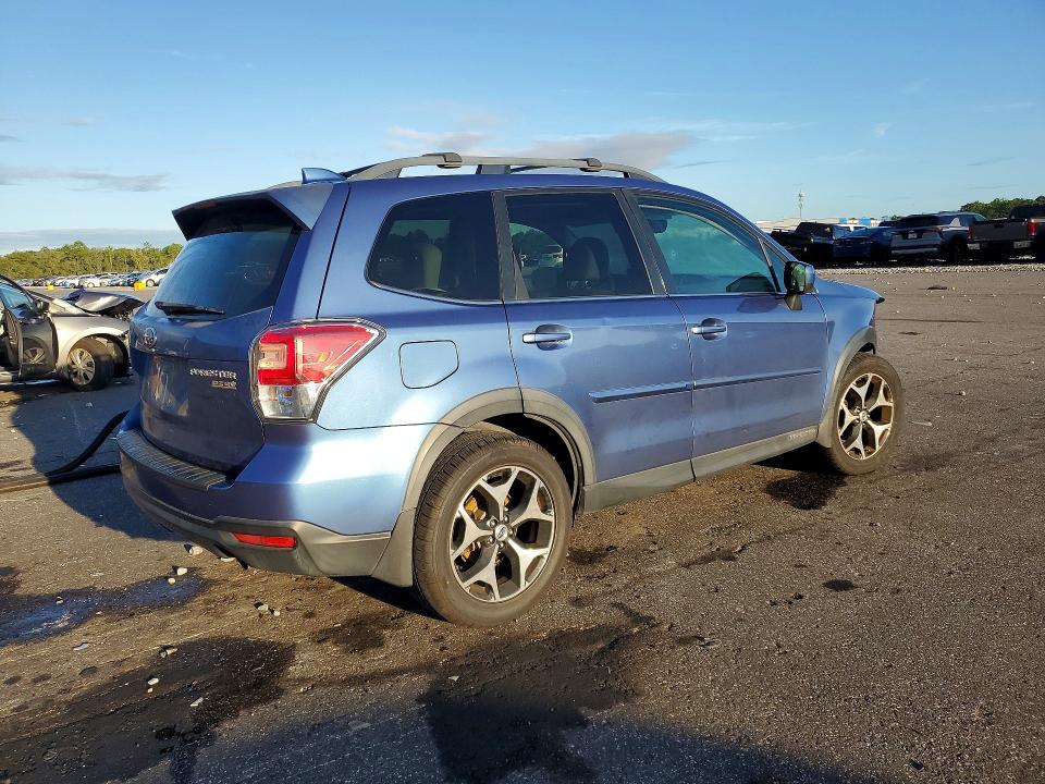 صورة رقم 3 من المزاد - 2017 SUBARU FORESTER مع VIN JF2SJALC1HH498497