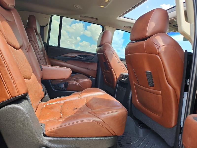 Снимка 11 от търг – 2018 CADILLAC ESCALADE с VIN 1GYS3HKJ1JR357442
