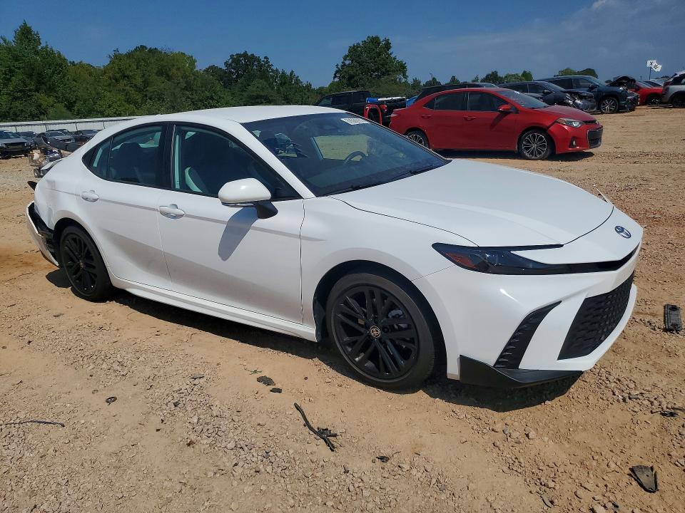 Снимка 4 от търг – 2025 TOYOTA CAMRY с VIN 4T1DAACK7SU528921