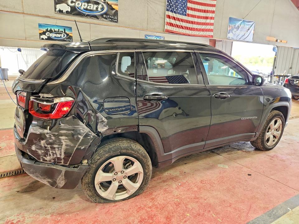 Photo 3 from auction – 2021 JEEP COMPASS with VIN 3C4NJDBB9MT530159