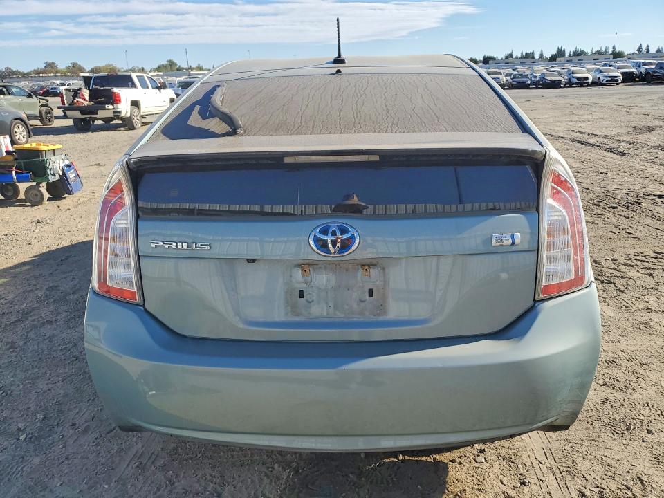 Photo 6 from auction – 2014 TOYOTA PRIUS with VIN JTDKN3DU0E1831654