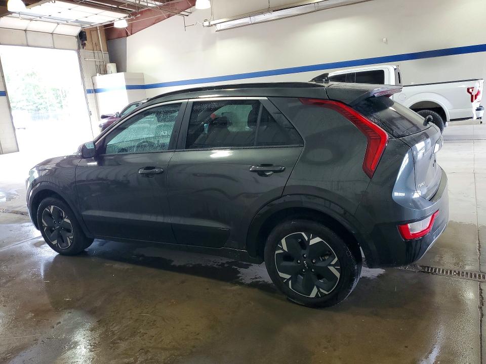 Photo 2 from auction – 2024 KIA NIRO with VIN KNDCR3L1XR5113365