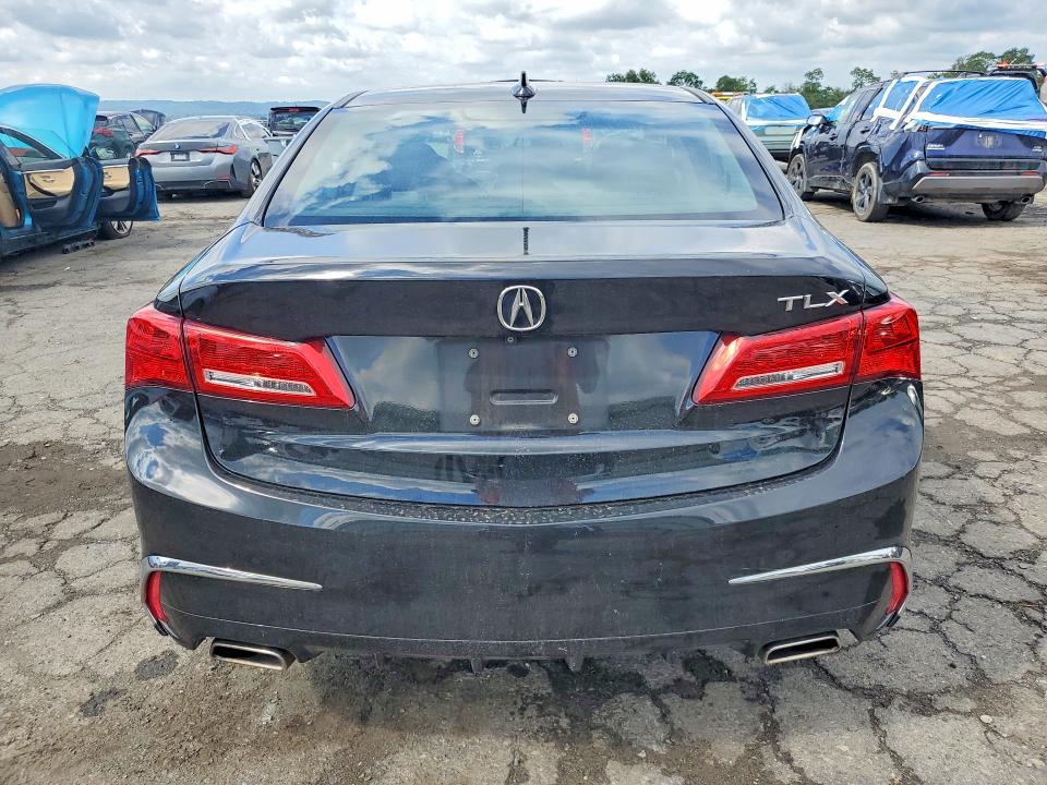 Photo 6 from auction – 2020 ACURA TLX with VIN 19UUB2F37LA000019