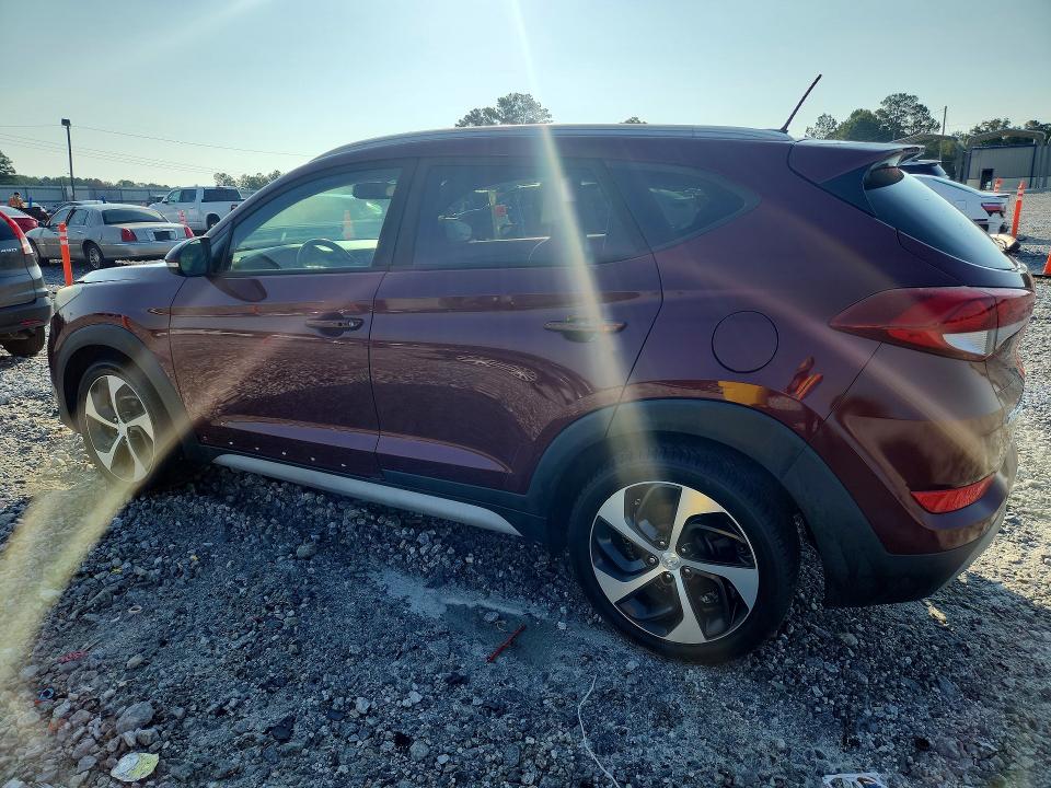 Photo 2 from auction – 2017 HYUNDAI TUCSON with VIN KM8J3CA24HU465152