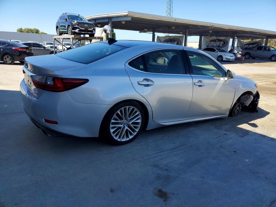 Photo 3 from auction – 2016 LEXUS ES with VIN JTHBK1GG1G2211376