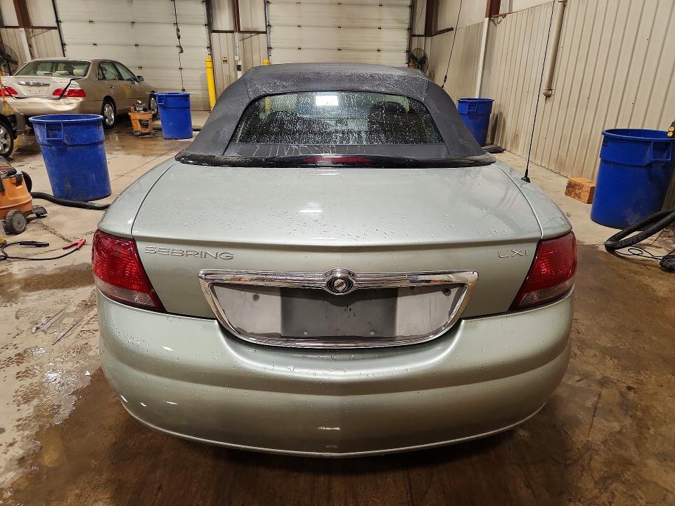 Photo 6 from auction – 2004 CHRYSLER SEBRING with VIN 1C3EL55R94N124587
