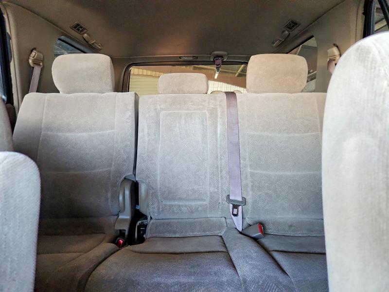 Фото 10 с аукциона – 2003 TOYOTA SEQUOIA с VIN 5TDBT44A23S175782