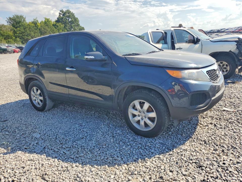 Photo 4 from auction – 2013 KIA SORENTO with VIN 5XYKT3A13DG359710
