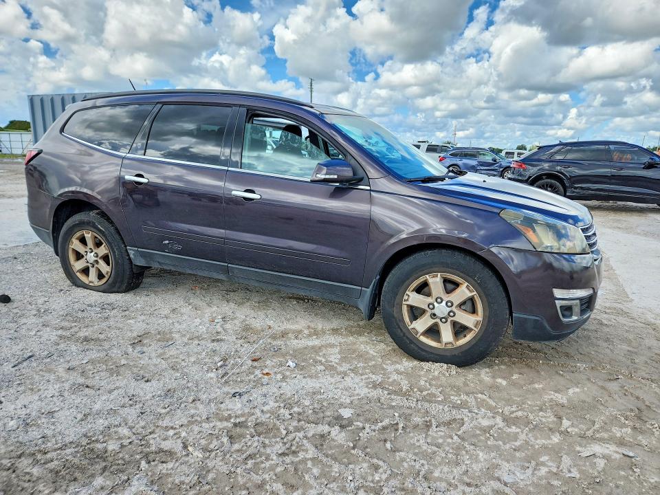 Photo 4 from auction – 2016 CHEVROLET TRAVERSE with VIN 1GNKRGKD3GJ172946
