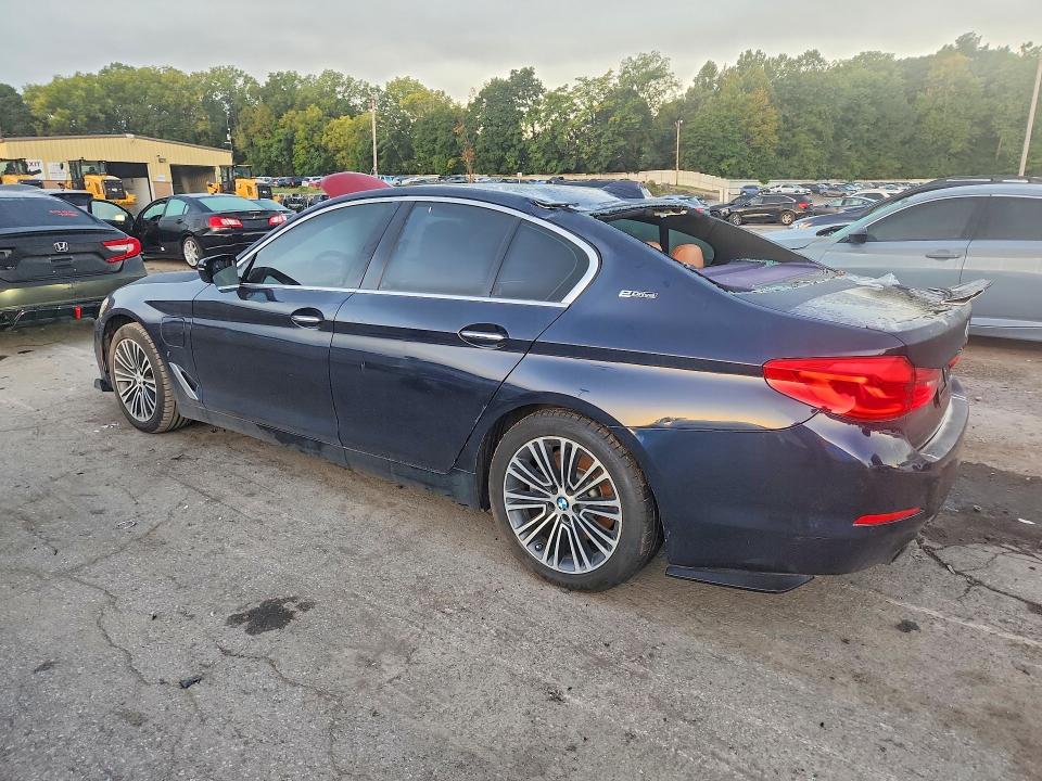 Photo 2 from auction – 2018 BMW 530XE with VIN WBAJB1C5XJB084813