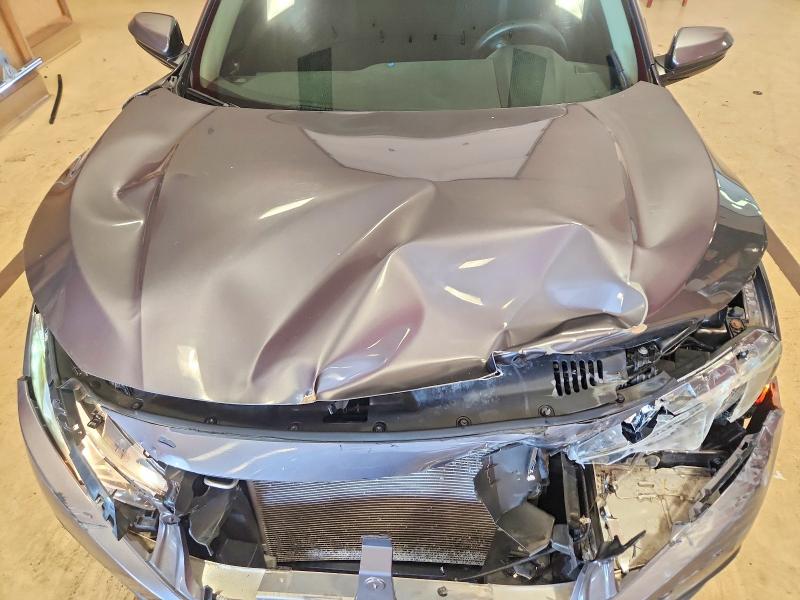 Снимка 11 от търг – 2016 HONDA CIVIC с VIN 19XFC2F51GE210740