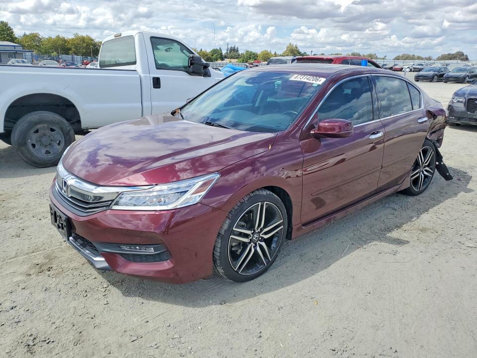 HONDA ACCORD 2017 with VIN 1HGCR3F98HA041428 - Photo from auction