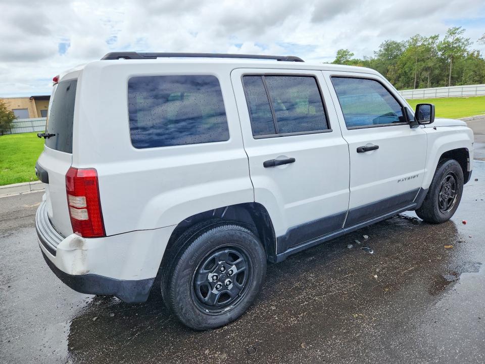 Photo 3 from auction – 2014 JEEP PATRIOT with VIN 1C4NJPBA3ED714447