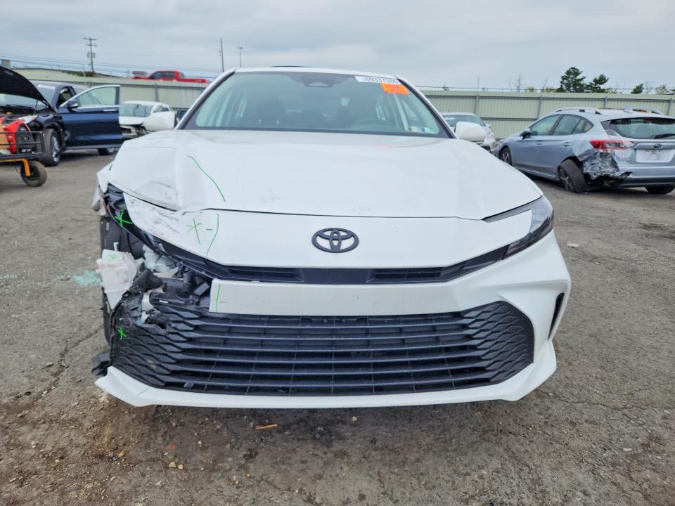 Photo 5 from auction – 2025 TOYOTA CAMRY with VIN 4T1DAACK3SU616204