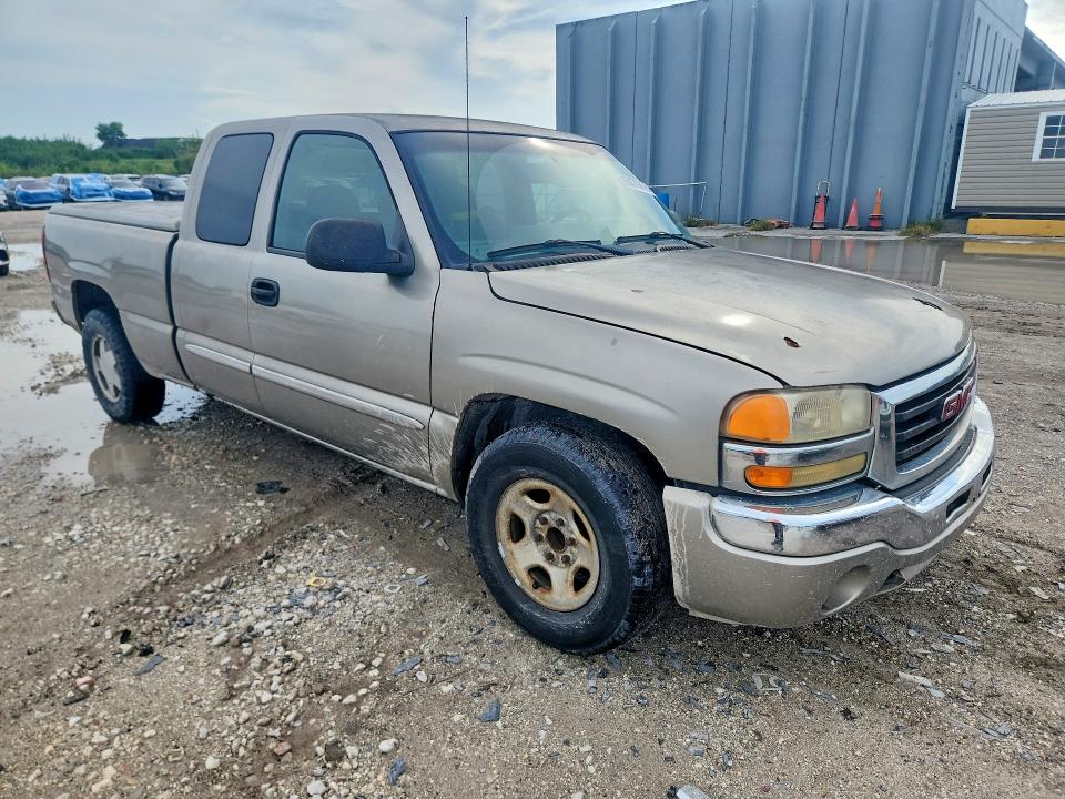 Photo 4 from auction – 2003 GMC NEW SIERRA with VIN 2GTEC19V031330098