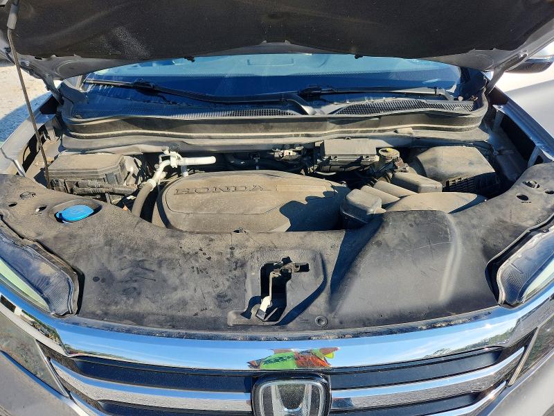 Photo 12 from auction – 2016 HONDA PILOT with VIN 5FNYF6H03GB122968