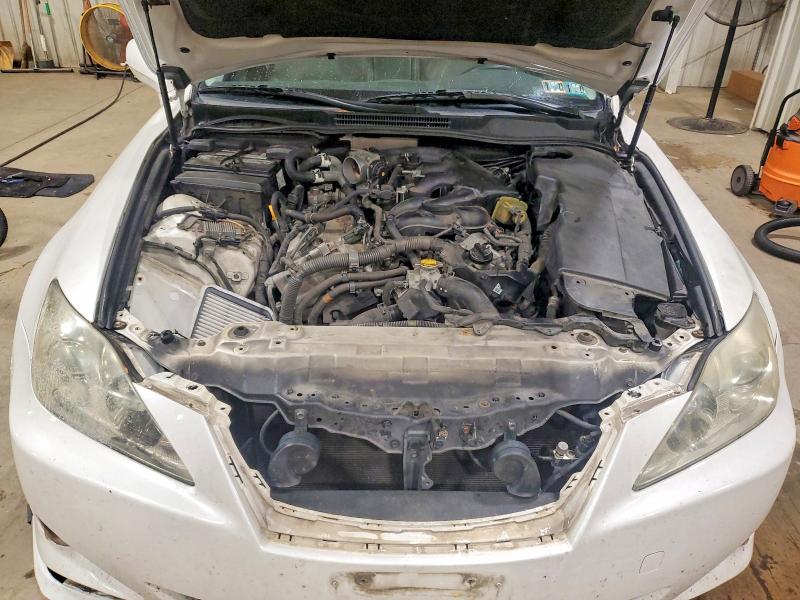 Снимка 11 от търг – 2007 LEXUS IS с VIN JTHCK262272011655