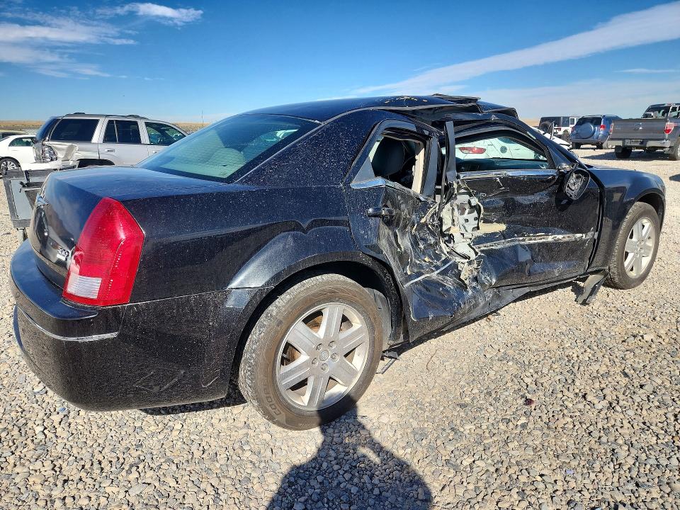 Foto 3 de la subasta – 2005 CHRYSLER 300 con VIN 2C3JK53G45H639543