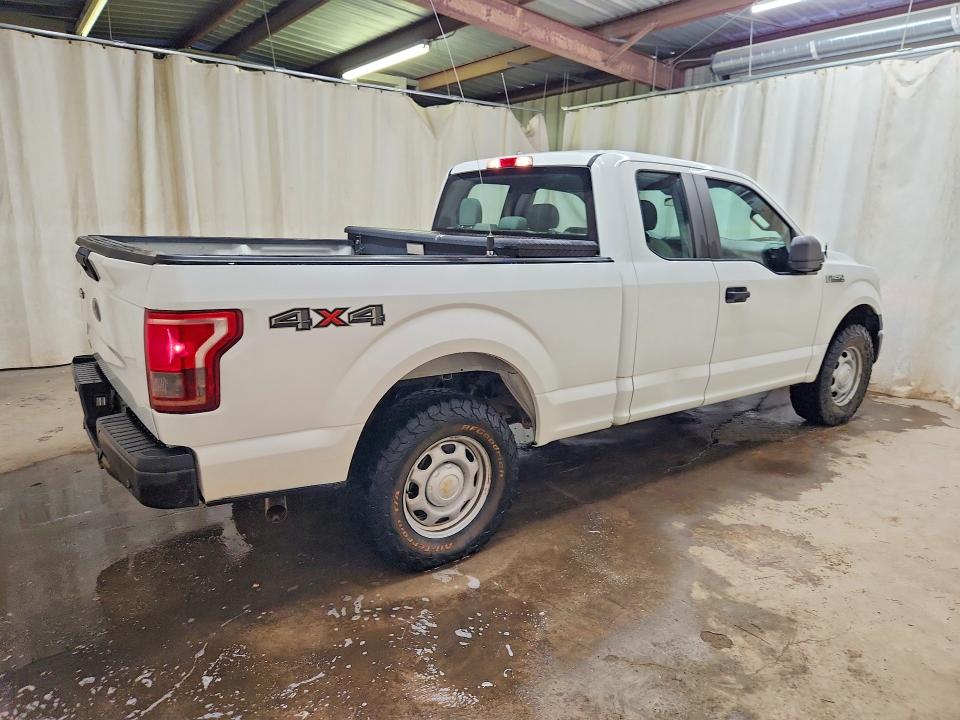 صورة رقم 3 من المزاد - 2017 FORD F150 مع VIN 1FTFX1EF5HFA76752