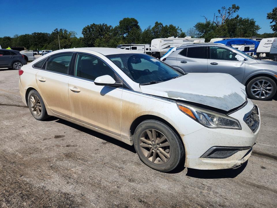 Снимка 4 от търг – 2016 HYUNDAI SONATA с VIN 5NPE24AF3GH294422