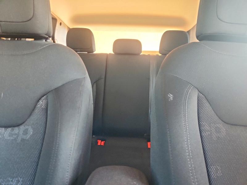 Photo 10 from auction – 2017 JEEP RENEGADE with VIN ZACCJAAB9HPG05088