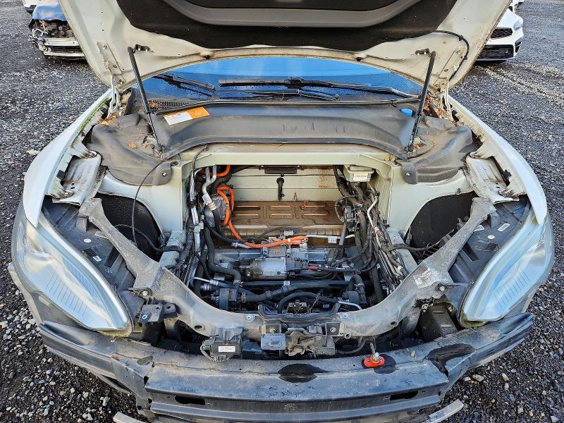 Фото 11 с аукциона – 2013 TESLA MODEL S с VIN 5YJSA1CN2DFP05876
