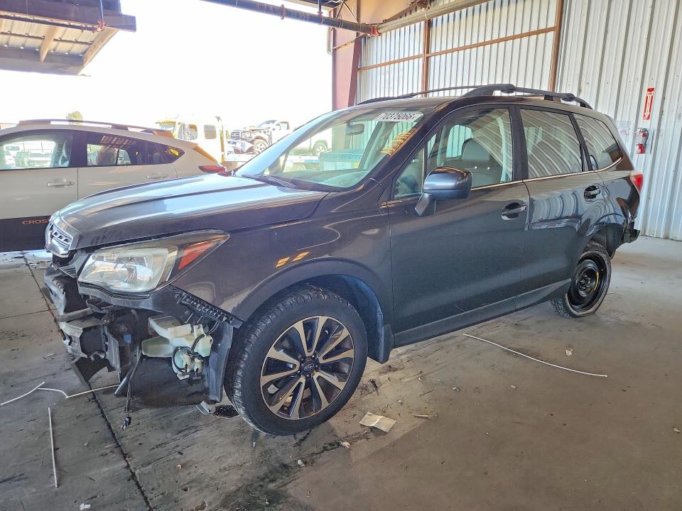 SUBARU FORESTER 2017 с VIN JF2SJGEC4HH805757 - Фото с аукциона