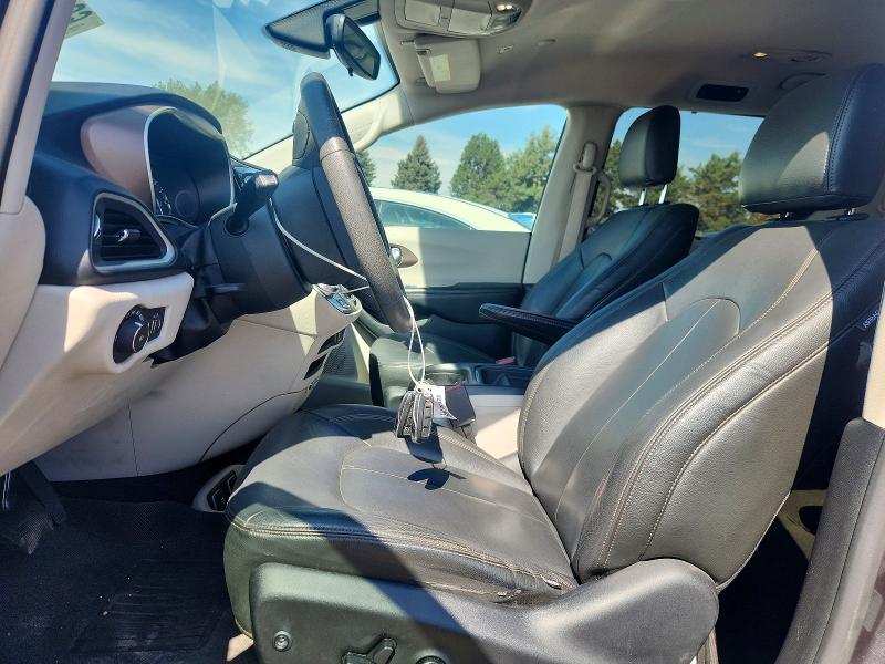 Photo 7 from auction – 2018 CHRYSLER PACIFICA with VIN 2C4RC1FG0JR101801