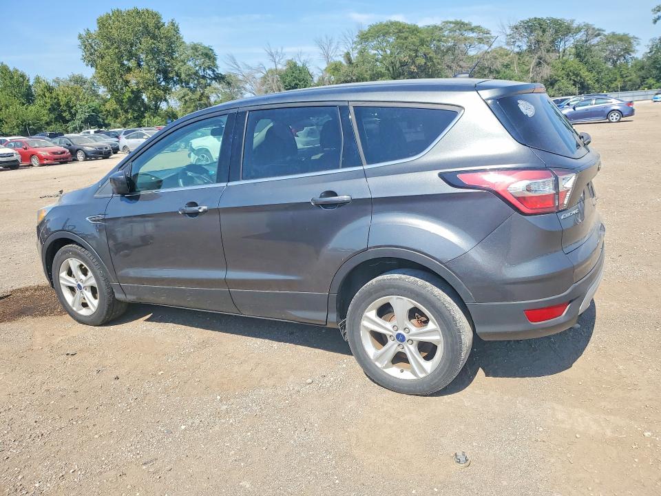 Photo 2 from auction – 2017 FORD ESCAPE with VIN 1FMCU0GD3HUA76869