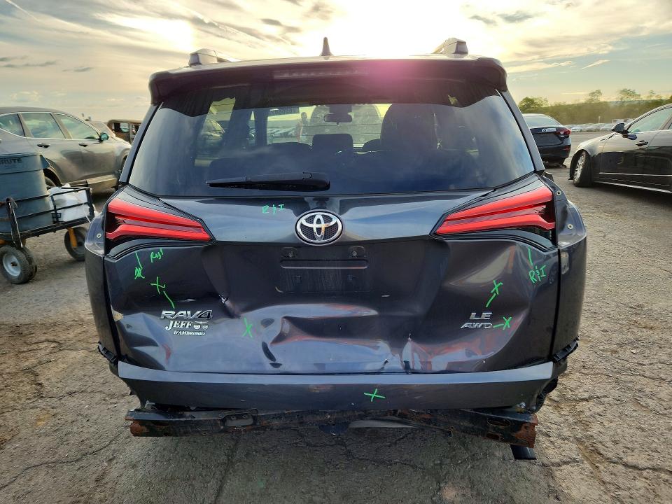 Снимка 6 от търг – 2017 TOYOTA RAV4 с VIN 2T3BFREV7HW604491