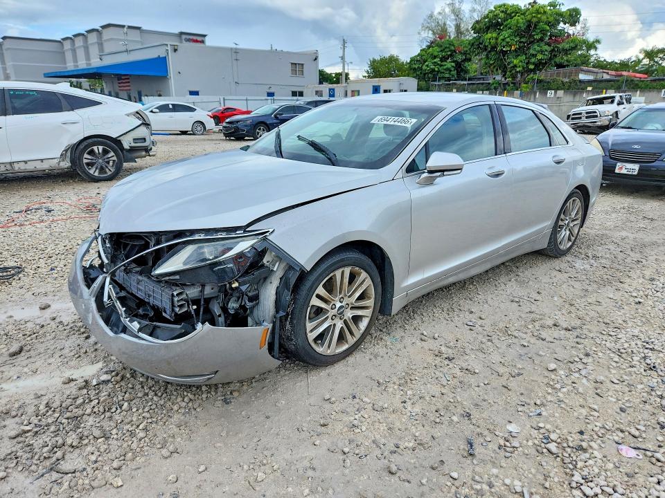 LINCOLN MKZ 2015 with VIN 3LN6L2G92FR625375 - Photo from auction