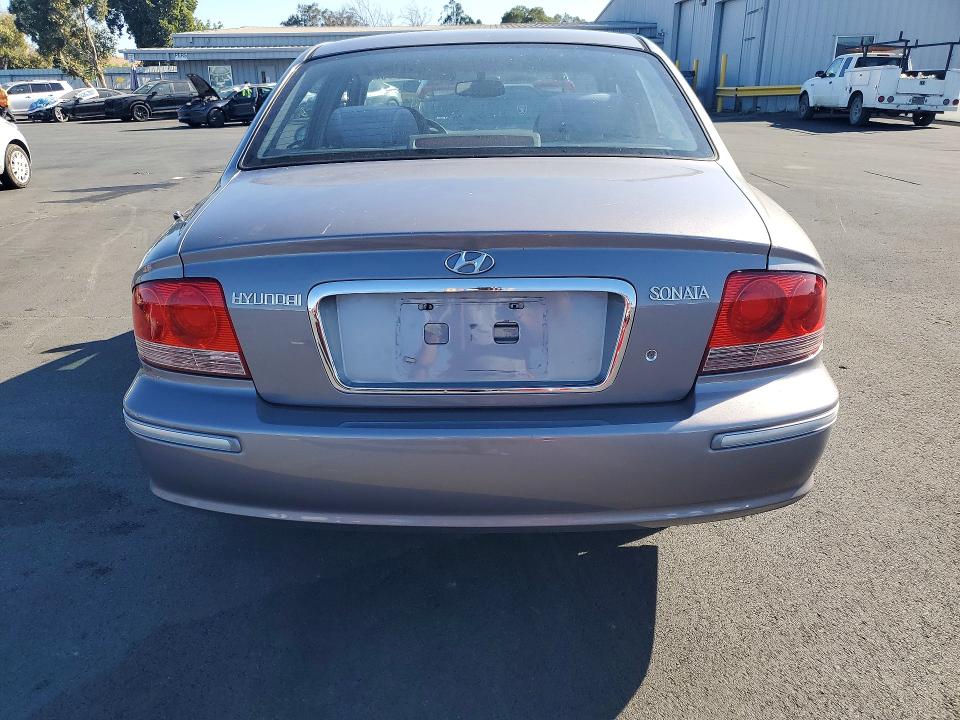 Photo 6 from auction – 2005 HYUNDAI SONATA with VIN KMHWF35H95A142210