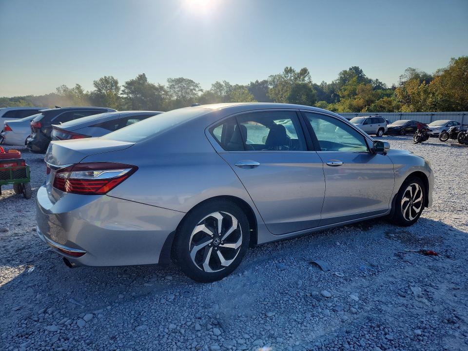 Photo 3 from auction – 2016 HONDA ACCORD with VIN 1HGCR2F8XGA133897