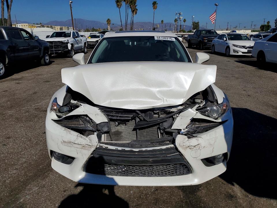 Photo 5 from auction – 2016 LEXUS IS with VIN JTHBA1D28G5029944