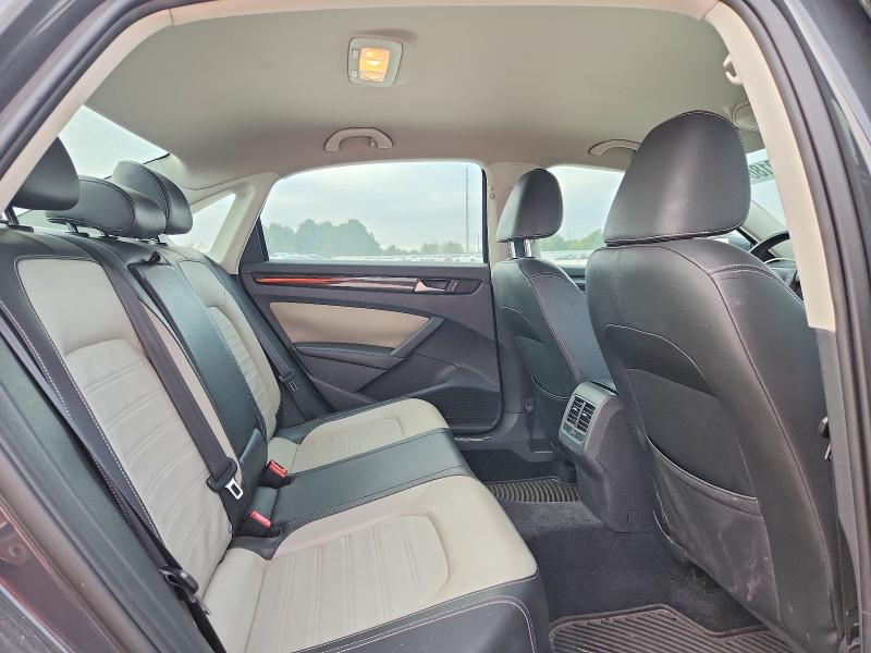 Photo 10 from auction – 2014 VOLKSWAGEN PASSAT with VIN 1VWBS7A32EC077590