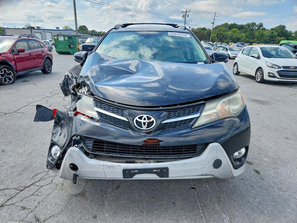 Снимка 5 от търг – 2015 TOYOTA RAV4 с VIN 2T3DFREV2FW321891