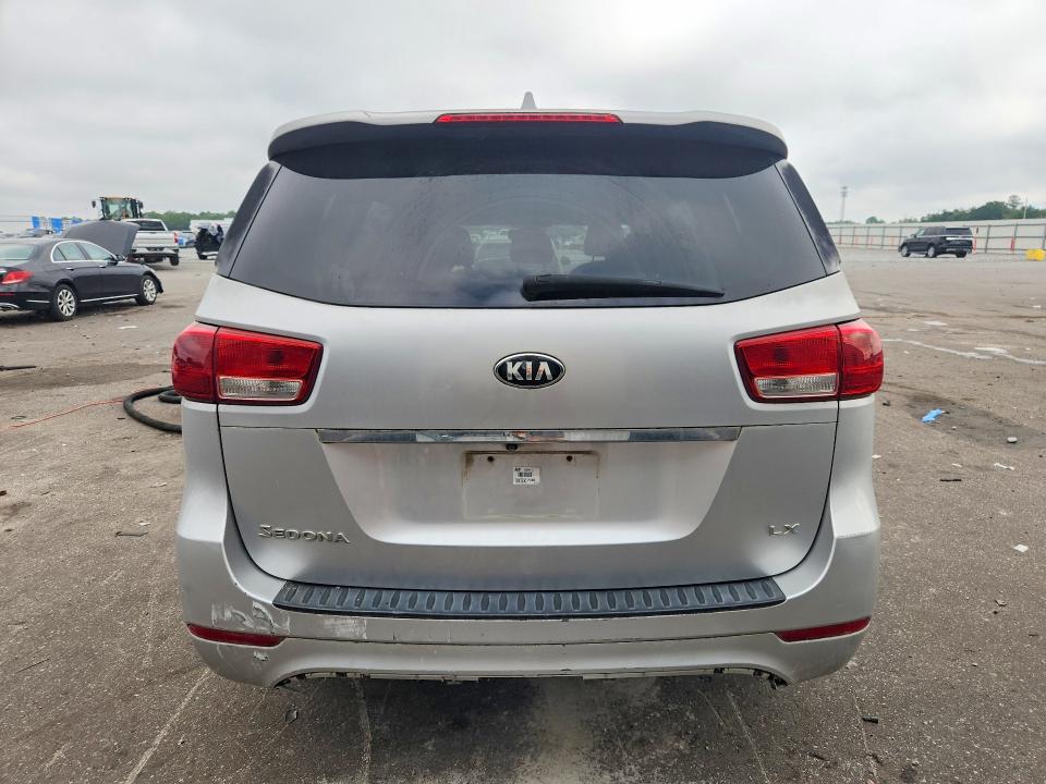 Photo 6 from auction – 2017 KIA SEDONA with VIN KNDMB5C10H6236010